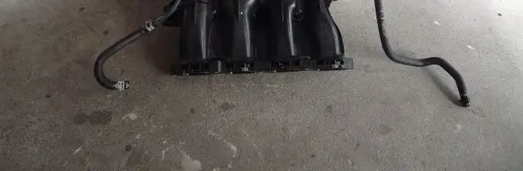 Volkswagen Golf VII Intake manifold V03951253R