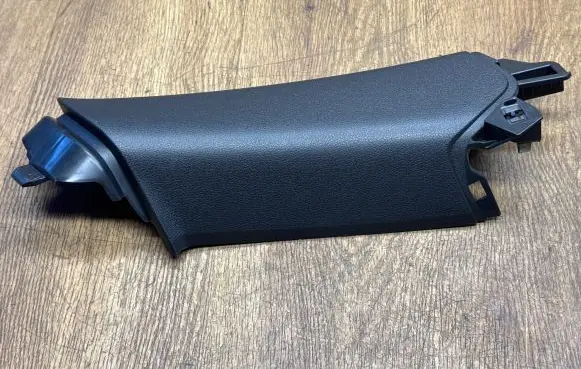Porsche Macan (95B) (C) pillar trim 95B867287