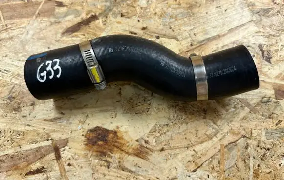 Toyota Yaris Cross Engine coolant pipe/hose