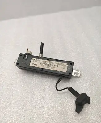 Jeep Grand Cherokee Aerial antenna amplifier 56038699AB 9607010687001493