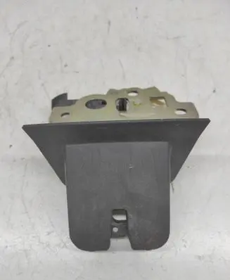 Loading door lock