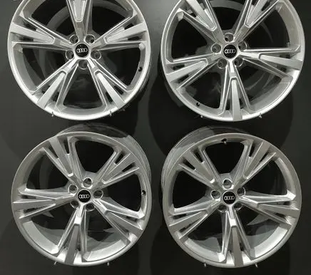 Audi Q8 R21 alloy rim 4M8601025H