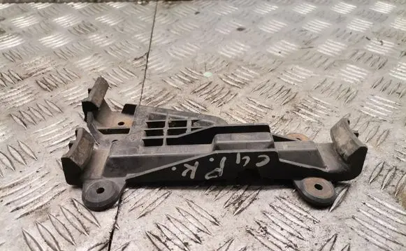 Audi A6 S6 C4 4A Front bumper mounting bracket 4a0807283