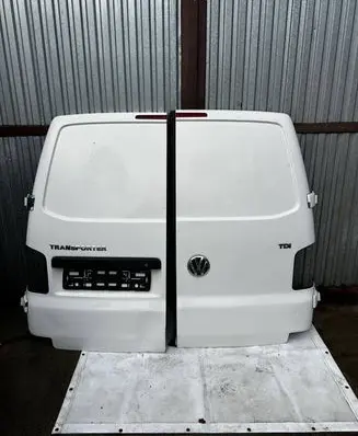 Volkswagen Transporter - Caravelle T5 Rear door