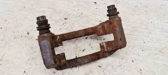 Opel Vivaro Brake caliper pad carrier rear 32322750