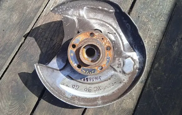 Volvo XC90 Rear wheel hub 31658320