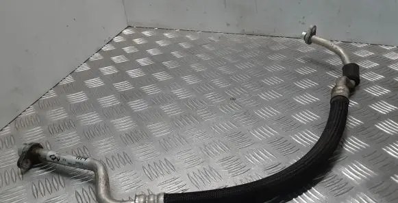 Air conditioning (A/C) pipe/hose