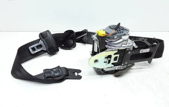 Volvo V60 Front seatbelt 39818841 P39818841