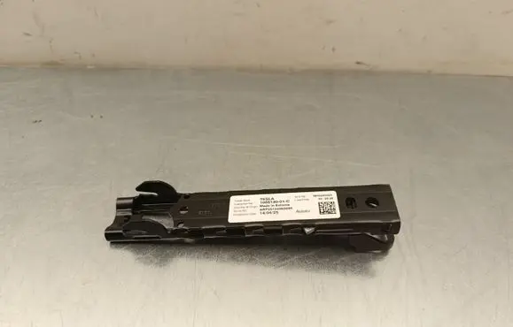 Tesla Model Y Juniper Seat belt adjustment rail 664556500A