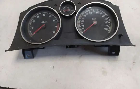 Opel Astra H Speedometer (instrument cluster) 13172010