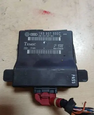 Volkswagen Golf V Gateway control module 1K0907530C 1K0907951