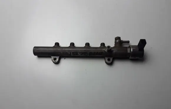 Mercedes-Benz C W204 Fuel main line pipe A6510700595
