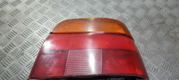BMW 5 E39 Rear/tail lights 8358032