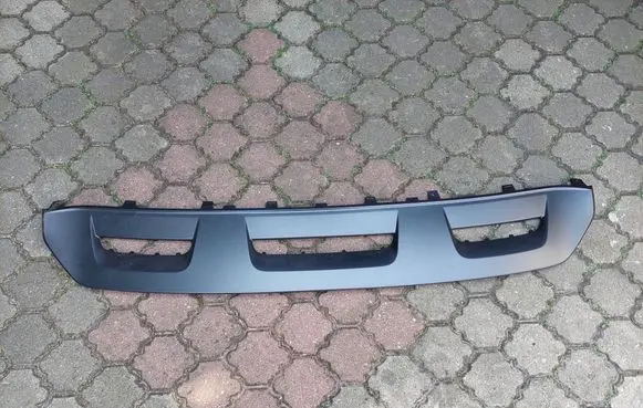 Audi Q8 Front bumper lip 4M8807733A