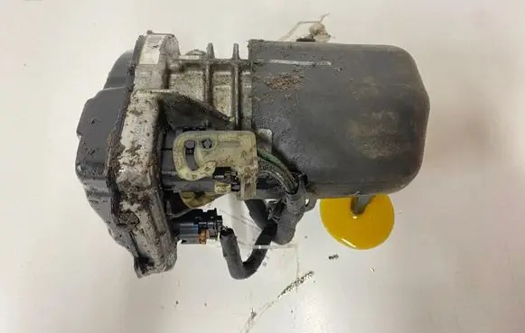 Citroen C5 Power steering pump 9673173780