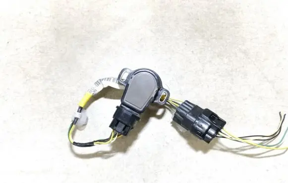 Toyota Avensis T250 Accelerator throttle pedal 8222305060 82223-05060