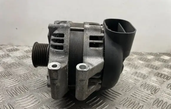 BMW M5 Generator/alternator 7606628