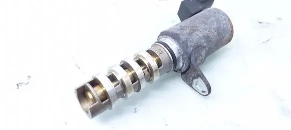 Nissan Juke I F15 Camshaft vanos timing valve 