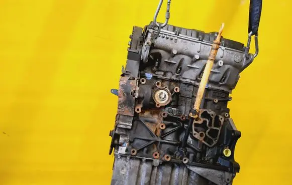 Volkswagen PASSAT B5.5 Engine AVB 038103373R