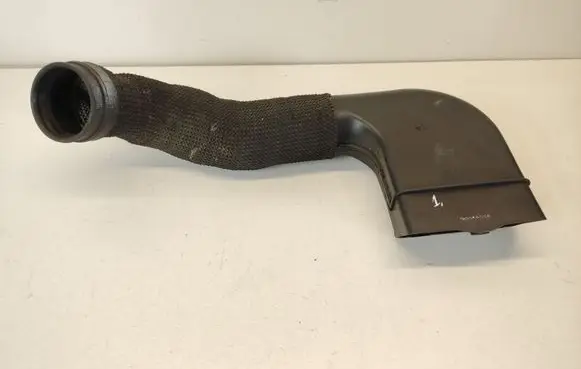 Hyundai Tucson JM Air intake hose/pipe 282102E000