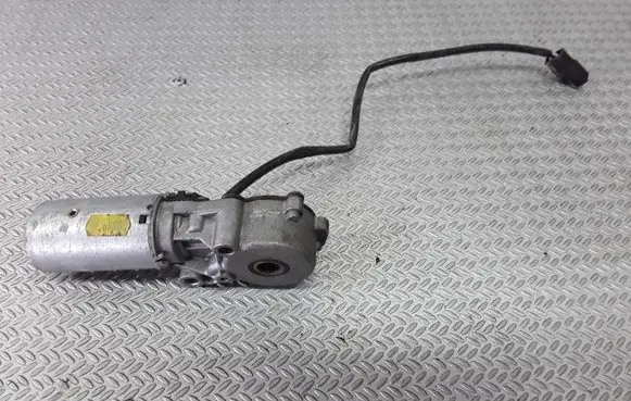 Audi A8 S8 D2 4D Seat adjustment motor 0390201629