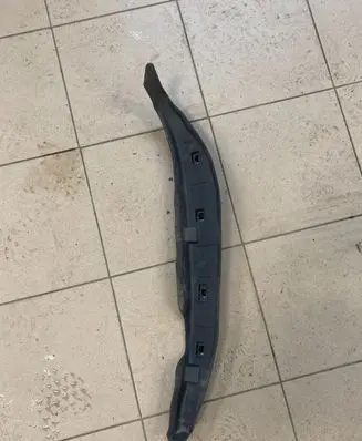 BMW 6 G32 Gran Turismo Fender end trim 51487793304 7393304