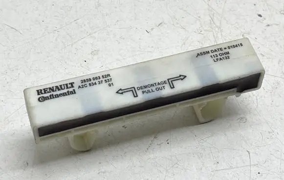 Renault Megane III Antenna control unit 285906352R A2C53437537