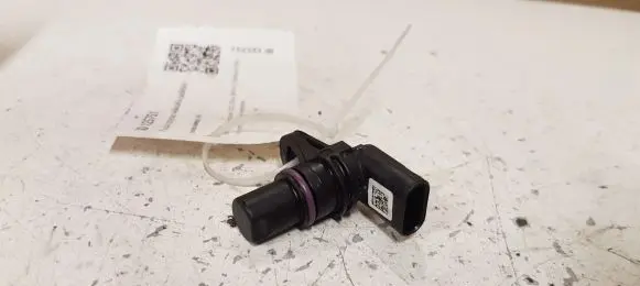 Skoda Kamiq Camshaft position sensor 04C907601K 04C907601