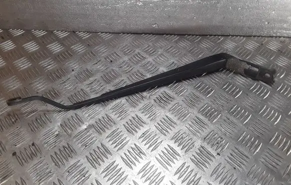 Toyota Corolla Verso AR10 Front wiper blade arm 6799