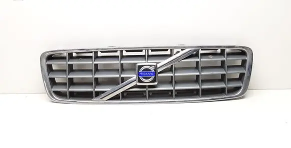Front bumper upper radiator grill