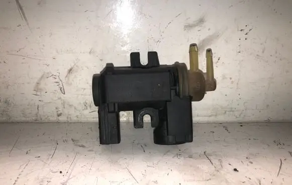 Valve vacuum
