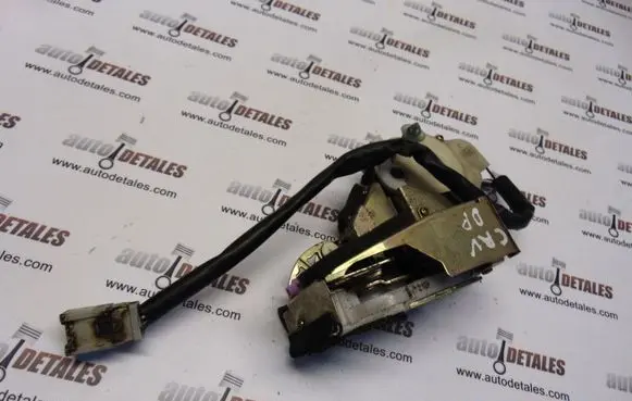 Honda CR-V Front door lock