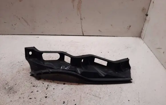 Volkswagen PASSAT B6 Front bumper mounting bracket 3C0807889A