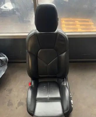 Porsche Cayenne (92A) Front driver seat 