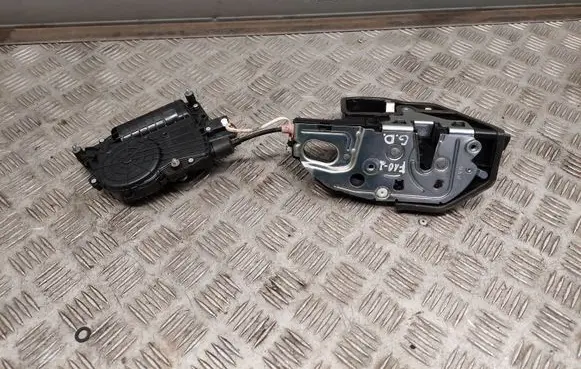BMW 5 F10 F11 Rear door soft close latching motor 4154310400 7154516