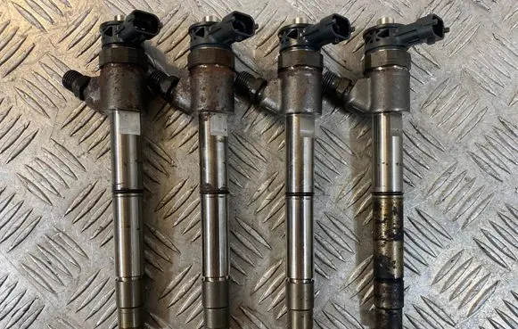 Fuel injectors set