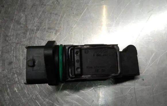Nissan Primera Mass air flow meter F00C2G2030