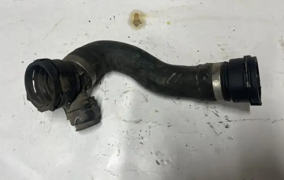BMW X5 E70 Engine coolant pipe/hose 7808078
