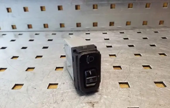 Mitsubishi Grandis Headlight level height control switch