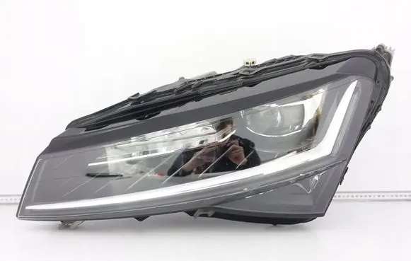 Skoda Superb B8 (3V) Headlight/headlamp 3V1941015D