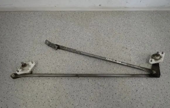Suzuki Ignis Front wiper linkage 
