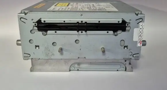 Radio/CD/DVD/GPS head unit