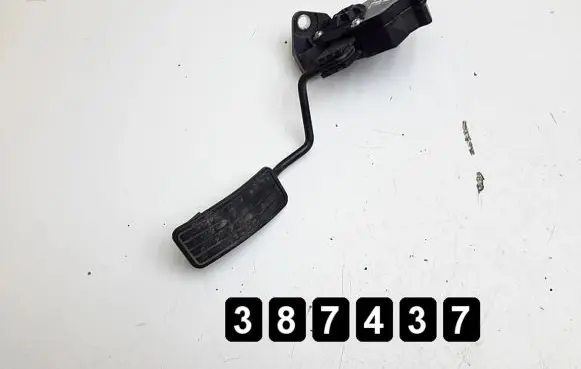 Subaru B9 Tribeca Accelerator throttle pedal