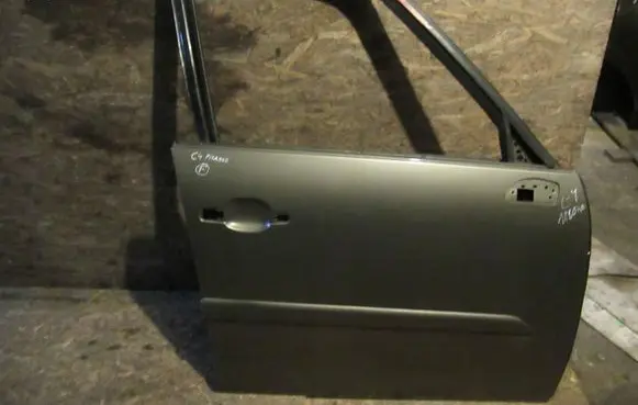 Citroen C4 I Picasso Front door