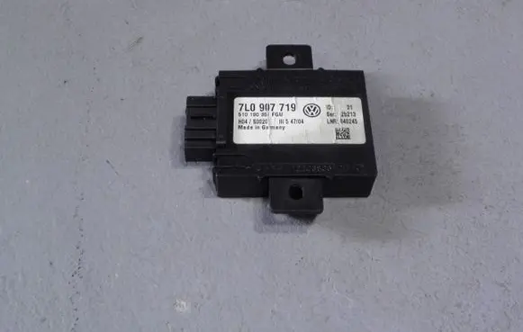 Volkswagen Touareg I Alarm control unit/module 7L0907719