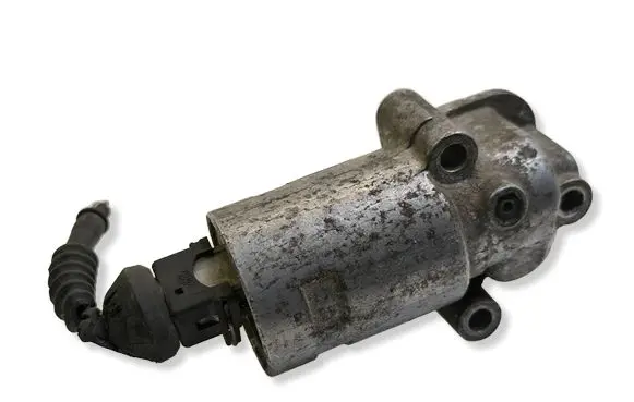 Audi A8 S8 D2 4D Idle control valve (regulator) 0280140554 077133455C