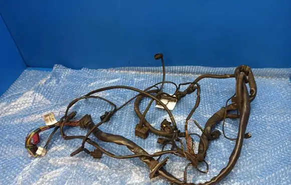 Mercedes-Benz C W203 Engine installation wiring loom A6111500433