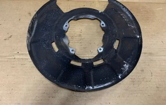 BMW X5 E70 Rear brake disc plate dust cover 6771967
