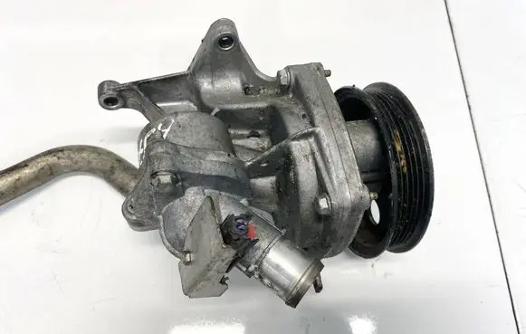 Cadillac ATS Water pump 546297951