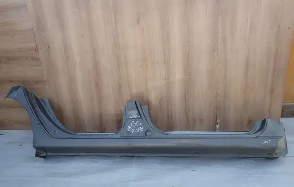 Hyundai i30 Sill 